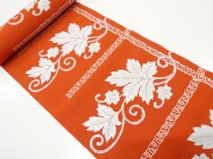 アンティーク　花唐草模様織り出し　八寸帯地反物